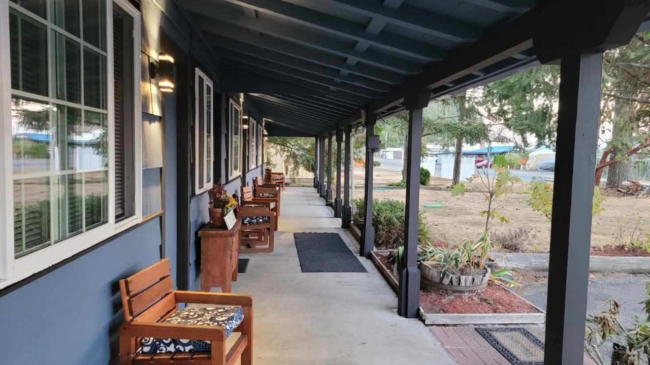 Moonlight Resort Suites & Sleeps Hoodsport ภายนอก รูปภาพ
